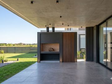 CASA 3 DORMITORIOS EN VENTA VIDA 1 FUNES
