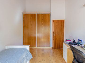 CASA 7 AMB BARRIO INGLES HURLINGHAM - APTO CREDITO