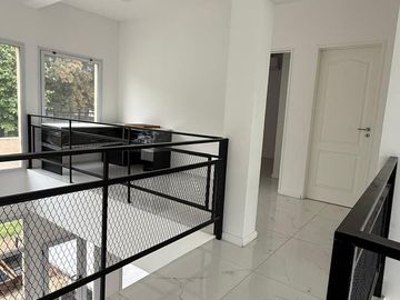venta Casa 5 ambientes con pileta Haras del Sol