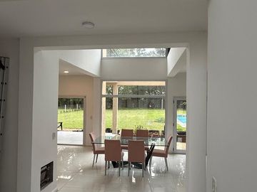 venta Casa 5 ambientes con pileta Haras del Sol