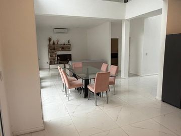 venta Casa 5 ambientes con pileta Haras del Sol