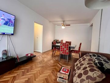 VENTA AMPLIO DOS AMBIENTES RECOLETA
