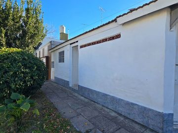 Alquiler PH 2 ambientes 27m2, Villa Adelina