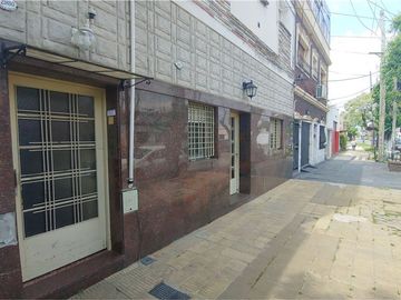 VENTA PH 2 AMB 27 m2 1ER PISO OPORTUNIDAD SARANDI