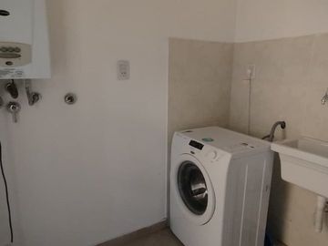 REMAX ALQUILA DPTO 1 DORMITORIO