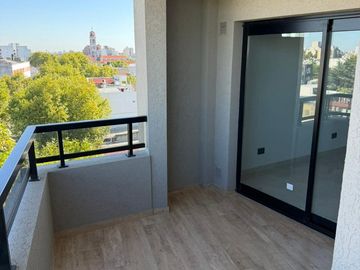 VENTA DEPARTAMENTO 3 AMBIENTES EN LINIERS SEMIPISO