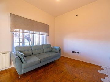 CASA 5 AMBIENTES VENTA HAEDO CON PARQUE Y PILETA
