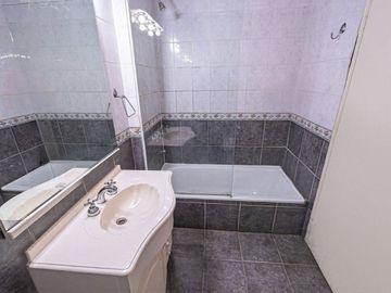 VENTA PH TIPO CASA CABALLITO COCHERA PATIO