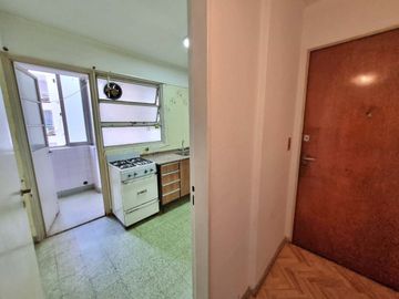 Dpto 2 amb Venta Flores Luminoso Balcón Cochera