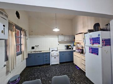 Casa 3 ambientes VENTA Gerly AVELLANEDA c terraza