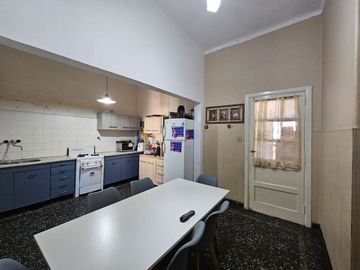 Casa 3 ambientes VENTA Gerly AVELLANEDA c terraza