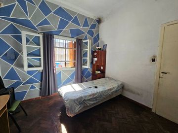 Casa 3 ambientes VENTA Gerly AVELLANEDA c terraza