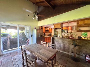 Casa venta 5 amb Barrio San Patricio Fco Alvarez