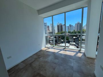 DEPARTAMENTO EN VENTA CON BALCON Y COCHERA