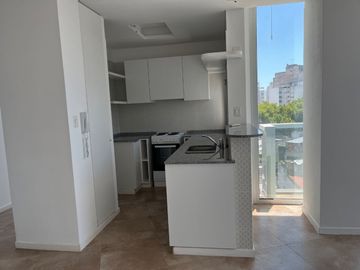 DEPARTAMENTO EN VENTA CON BALCON Y COCHERA