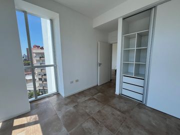 DEPARTAMENTO EN VENTA CON BALCON Y COCHERA