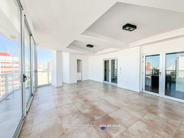 DEPARTAMENTO EN VENTA CON BALCON Y COCHERA