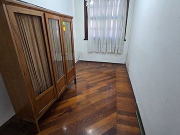 VENTA CASA 5 AMB. PILETA QUINCHO QUILMES