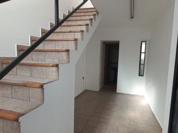 ALQUILER Estudio/Consultorio, Centro Sur