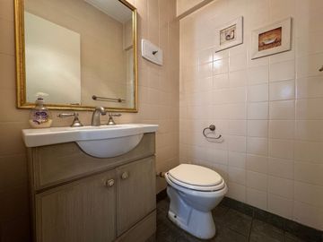 Dpto 4 amb en venta en Palermo c/depend y vista