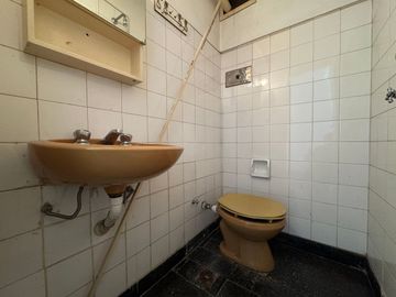 Dpto 4 amb en venta en Palermo c/depend y vista