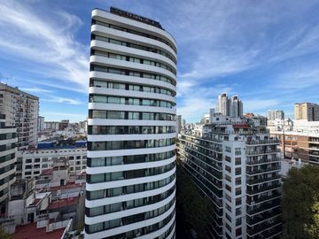 Dpto 4 amb en venta en Palermo c/depend y vista