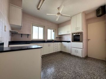 Dpto 4 amb en venta en Palermo c/depend y vista