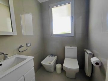 Exclusiva casa en venta - Las Casuarinas del Pilar