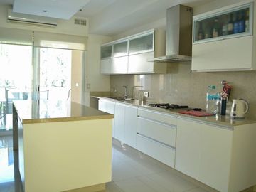 Exclusiva casa en venta - Las Casuarinas del Pilar