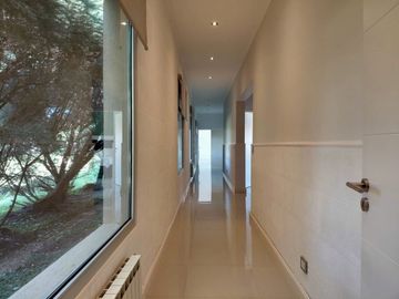 Exclusiva casa en venta - Las Casuarinas del Pilar