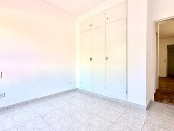 VENTA DEPTO 3 AMB COCHERA FIJA DESC  AVELLANEDA