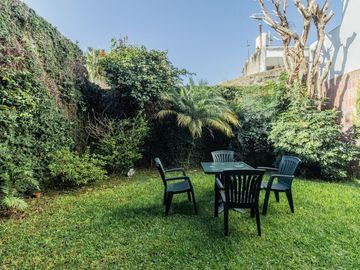 VENTA CASA 6 AMB PARQUE CHACABUCO JARDIN Y TERRAZA