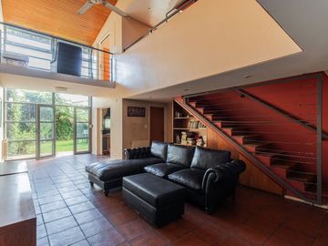 VENTA CASA 6 AMB PARQUE CHACABUCO JARDIN Y TERRAZA