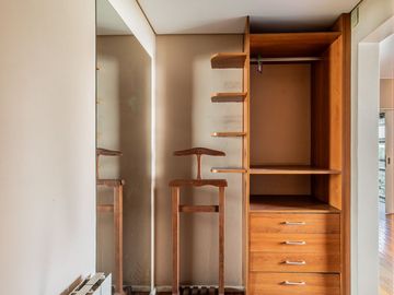 VENTA CASA 6 AMB PARQUE CHACABUCO JARDIN Y TERRAZA