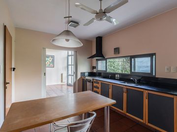 VENTA CASA 6 AMB PARQUE CHACABUCO JARDIN Y TERRAZA