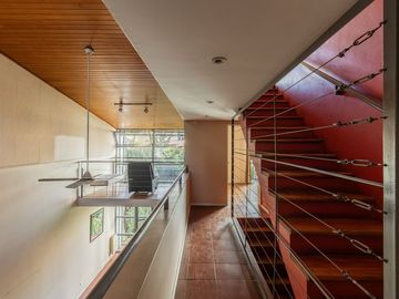 VENTA CASA 6 AMB PARQUE CHACABUCO JARDIN Y TERRAZA