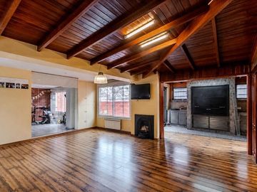 Gran PH tipo casa  en Venta -Caballito -Apto Prof.