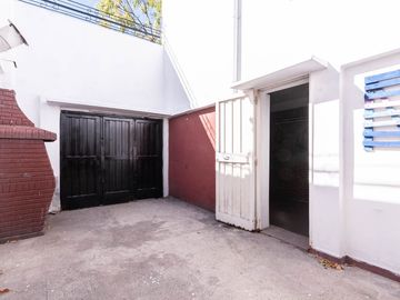 VENTA CASA 3 AMB PATIO COCHERA TERRAZA LANUS ESTE