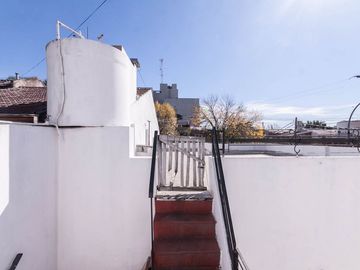 VENTA CASA 3 AMB PATIO COCHERA TERRAZA LANUS ESTE