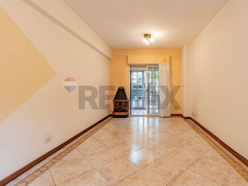 2 Ambientes con balcon terraza en FLORESTA!!