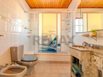 VENTA CASA 6 AMB EN VERSALLES C/ PILETA Y GARAGE
