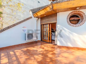 VENTA CASA 6 AMB EN VERSALLES C/ PILETA Y GARAGE