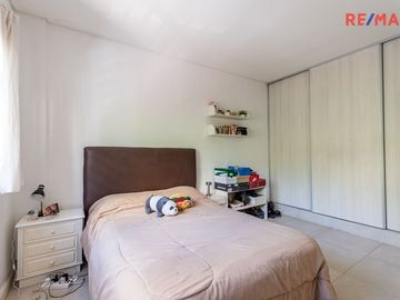 VENTA CASA 5 AMB CON PILETA VILLA DEL PARQUE