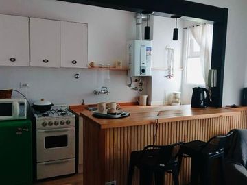 VENTA MONOAMBIENTE RECICLADO Y AMOBLADO 27 MT