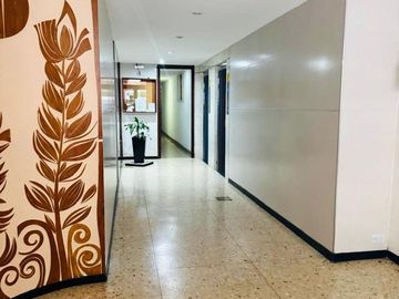 VENTA MONOAMBIENTE RECICLADO Y AMOBLADO 27 MT