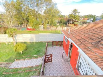 Venta Casa y 2 Departamentos en block, Chapadmalal