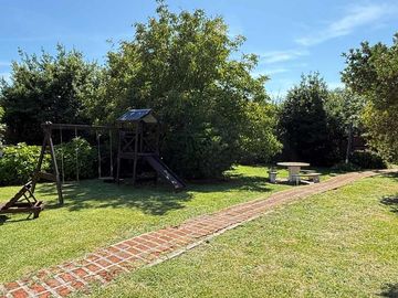 Venta Casa y 2 Departamentos en block, Chapadmalal