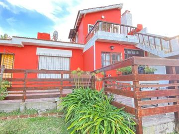 Venta Casa y 2 Departamentos en block, Chapadmalal