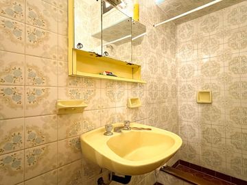 venta casa 4 ambientes + departamento  Los Pinares