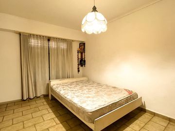 venta casa 4 ambientes + departamento  Los Pinares